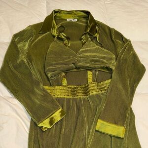 fashion nova Olive Green 3-Piece Set
size s
worn once